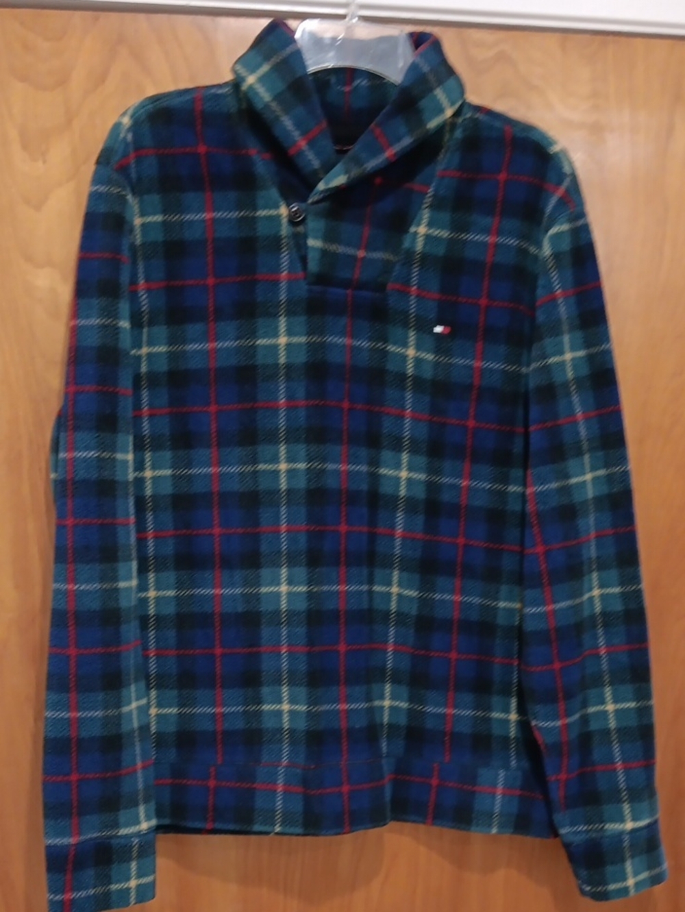 Tommy Hilfiger Blue and Green Plaid Shawl-Collar Shirt